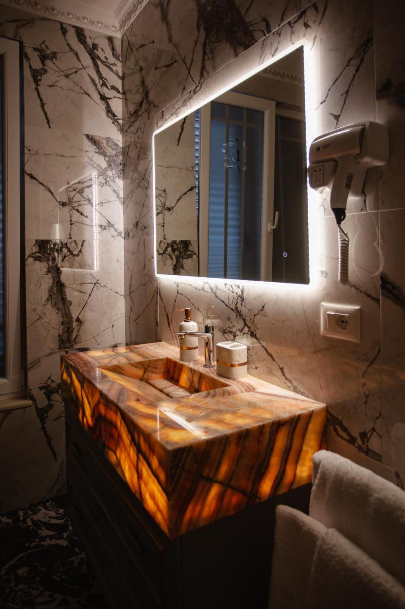 Ervini Boutique Hotel Шкодер Екстер'єр фото