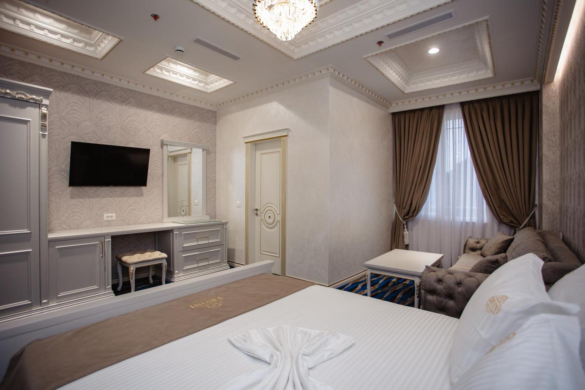 Ervini Boutique Hotel Шкодер Екстер'єр фото