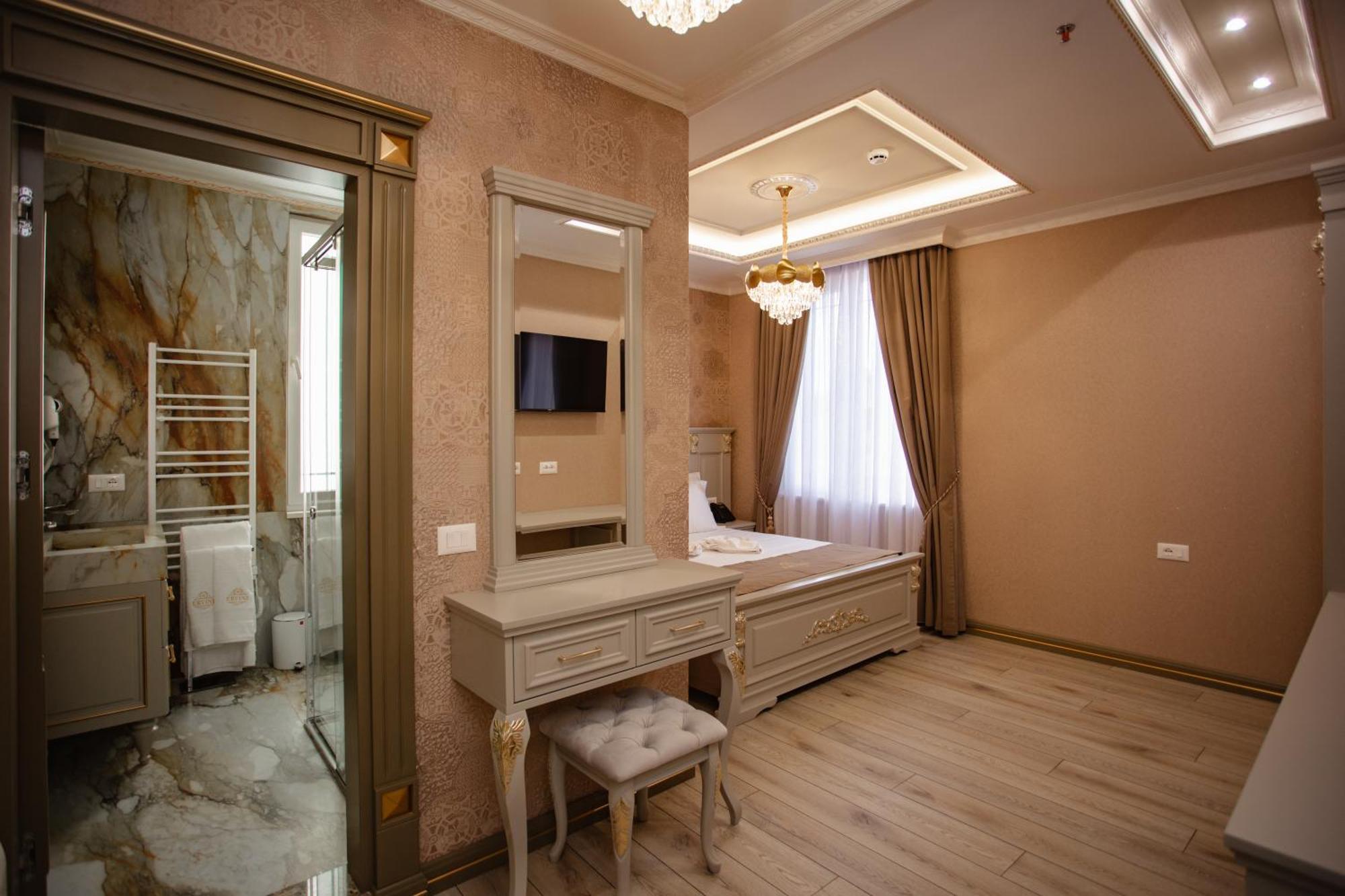 Ervini Boutique Hotel Шкодер Екстер'єр фото