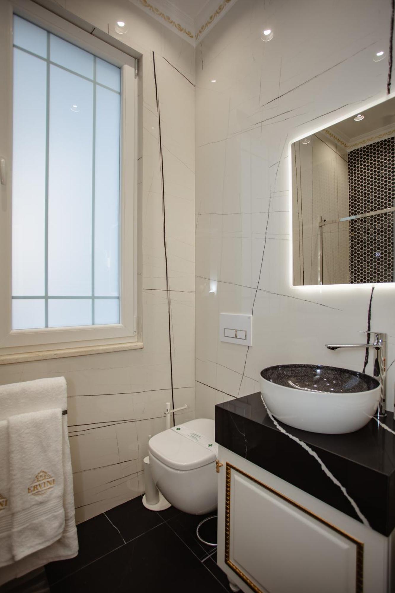Ervini Boutique Hotel Шкодер Екстер'єр фото